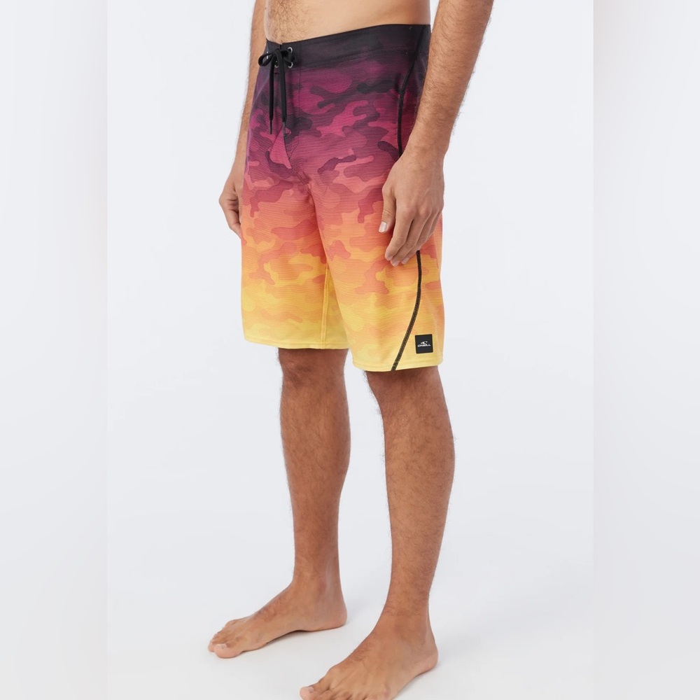 O’Neill HYPERFREAK HEAT S-SEAM FADE 21'' BOARDSHORT nwt 30